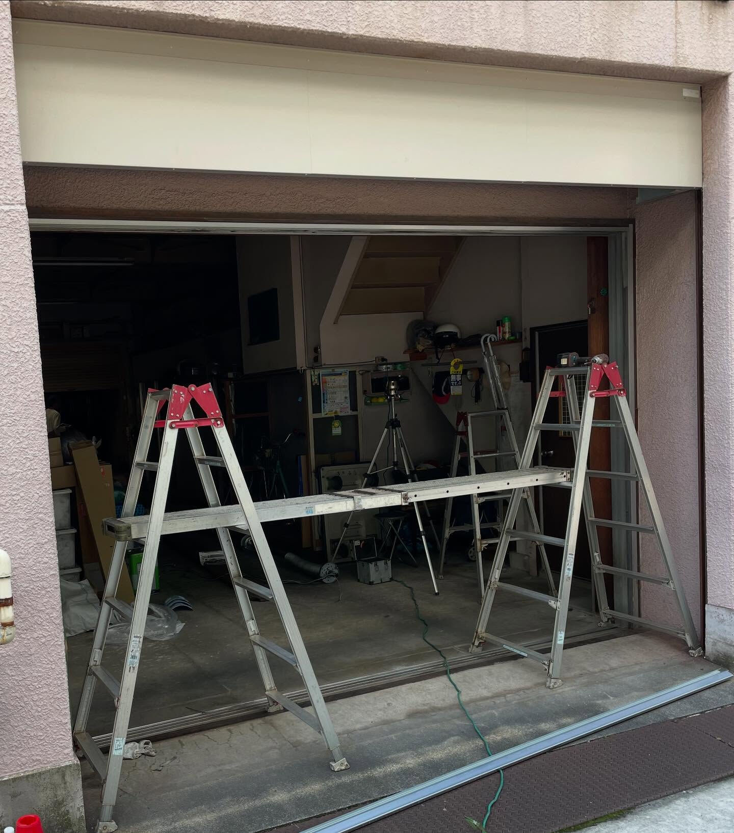 電動シャッターの取付を行わせていただきました🚪✨